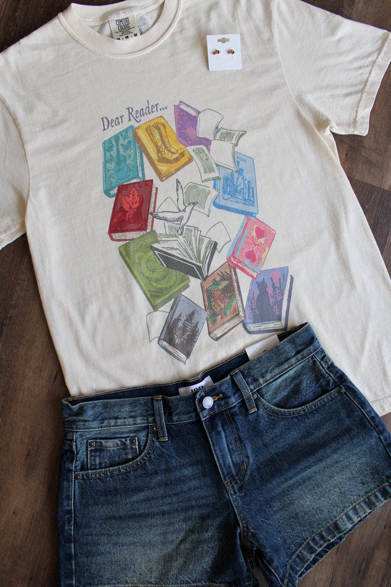 Dear Reader Tee