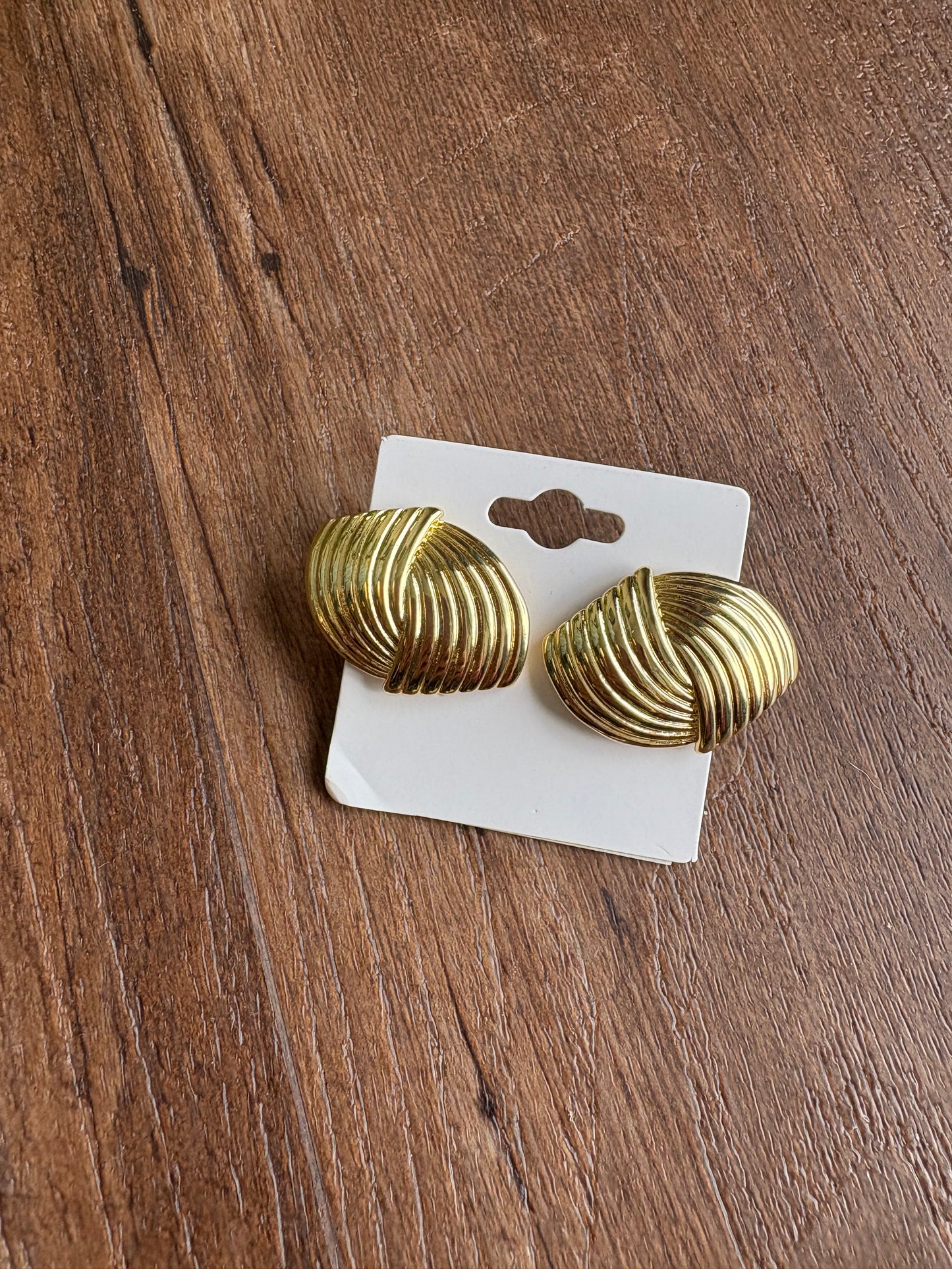Athens Wavy Stud Earrings