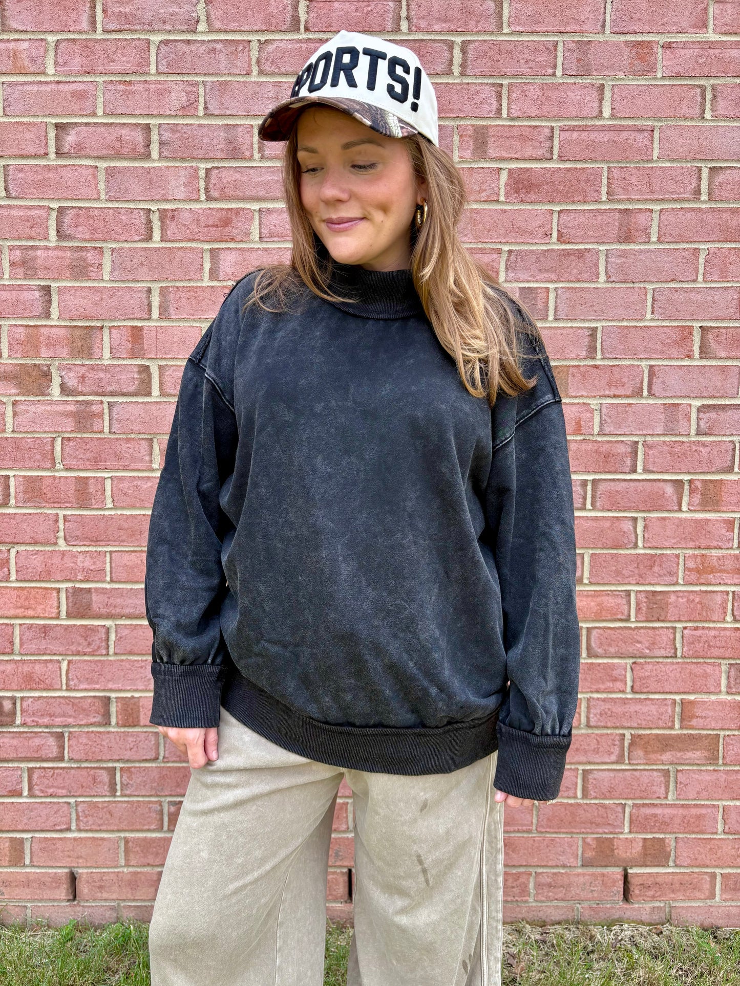Oversized Mockneck Washed Sweatshirt