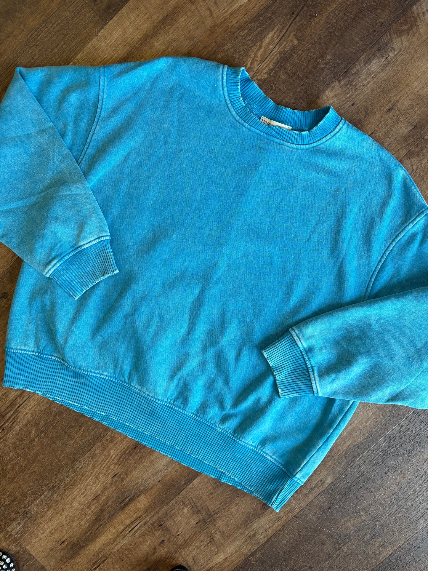 Nina Teal Washed Pullover