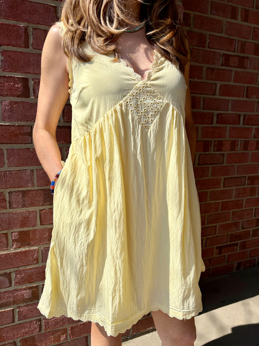 Scalloped Lace Trim Detail Babydoll Mini Dress