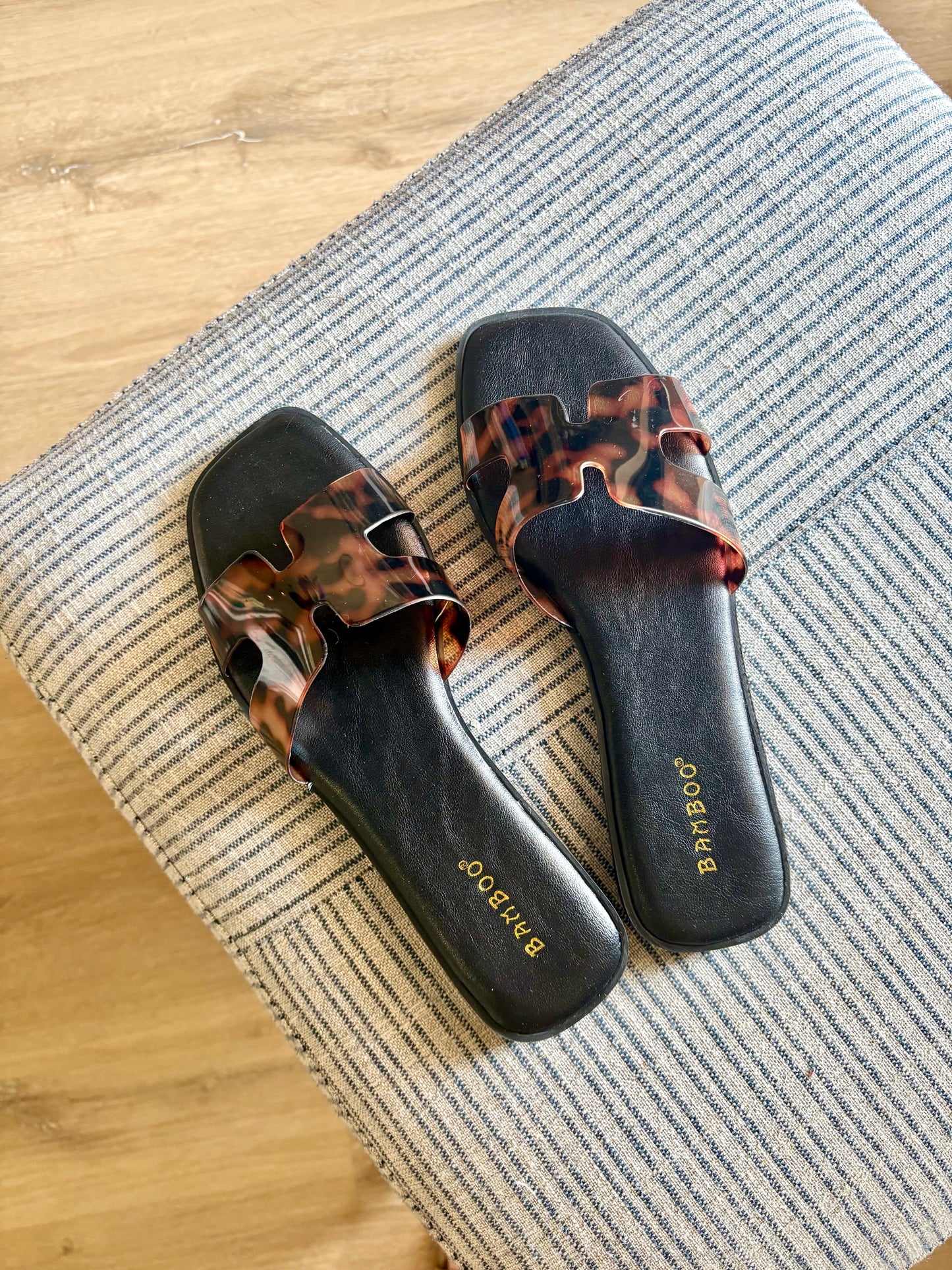 Tortoise Jelly Sandals
