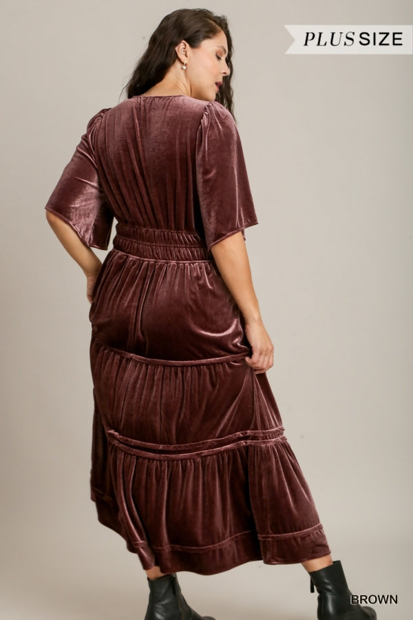 Lyla Velvet Maxi